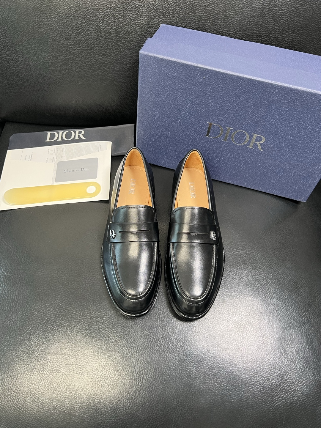Dior 高品质 顶级工艺品 迪奥 皮鞋系列专柜同步原厂配置，意大利进口牛皮，全进口水染牛皮里垫，鞋底：