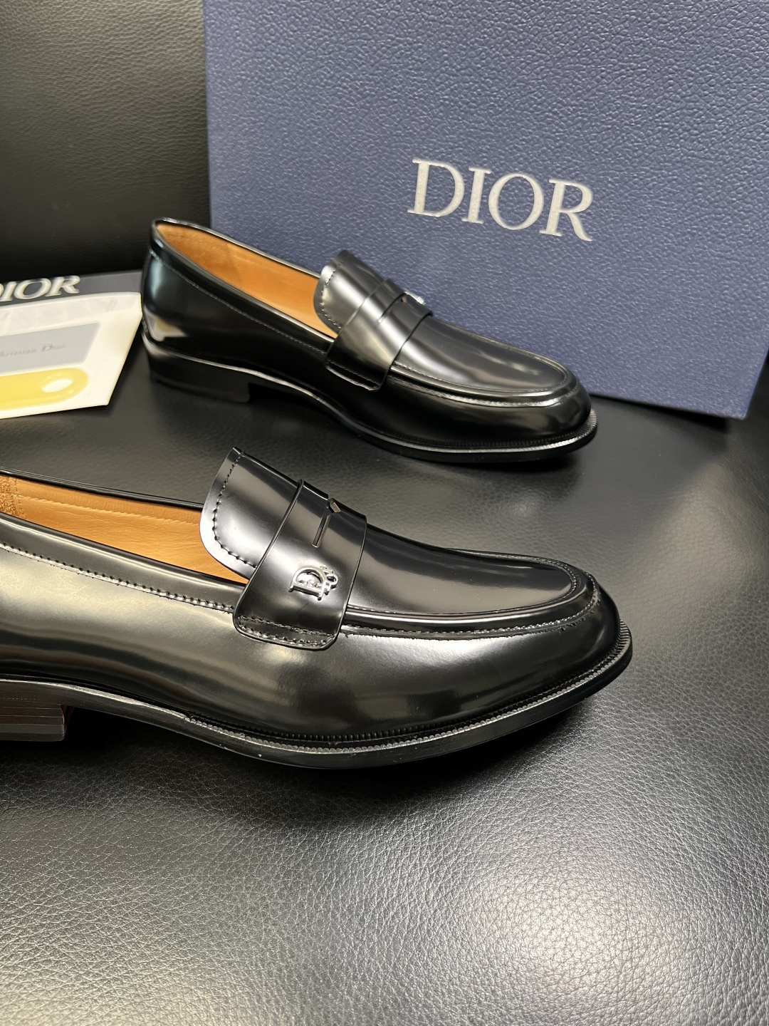 Dior 高品质 顶级工艺品 迪奥 皮鞋系列专柜同步原厂配置，意大利进口牛皮，全进口水染牛皮里垫，鞋底：