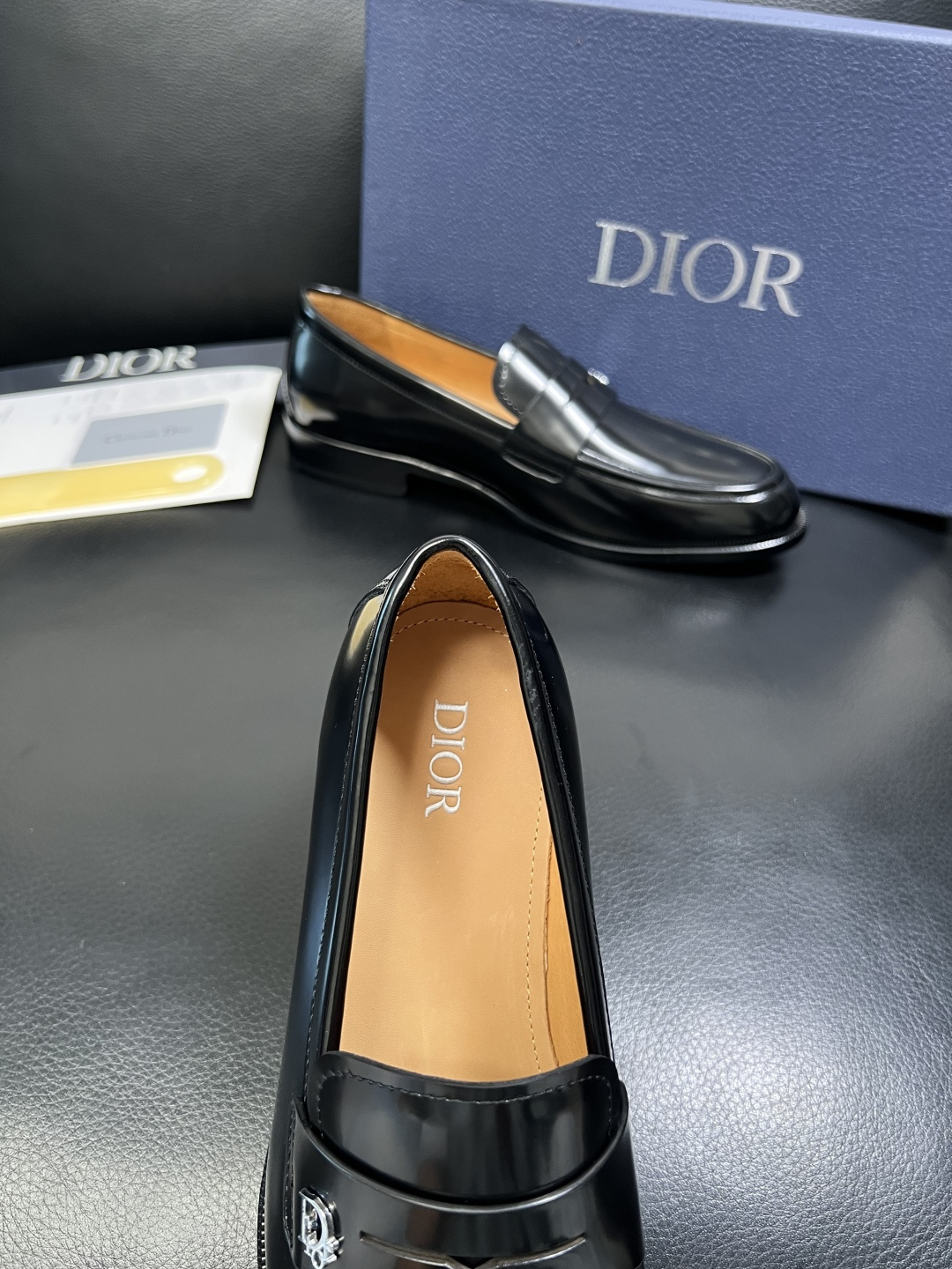 Dior 高品质 顶级工艺品 迪奥 皮鞋系列专柜同步原厂配置，意大利进口牛皮，全进口水染牛皮里垫，鞋底：