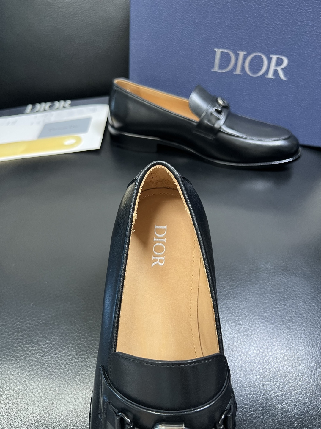 Dior 高品质 顶级工艺品 迪奥 皮鞋系列专柜同步原厂配置，意大利进口牛皮，全进口水染牛皮里垫，鞋底：