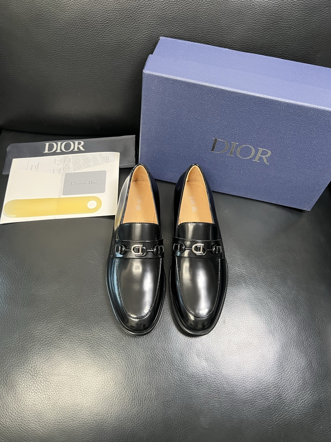 Dior 高品质 顶级工艺品 迪奥 皮鞋系列专柜同步原厂配置，意大利进口牛皮，全进口水染牛皮里垫，鞋底：