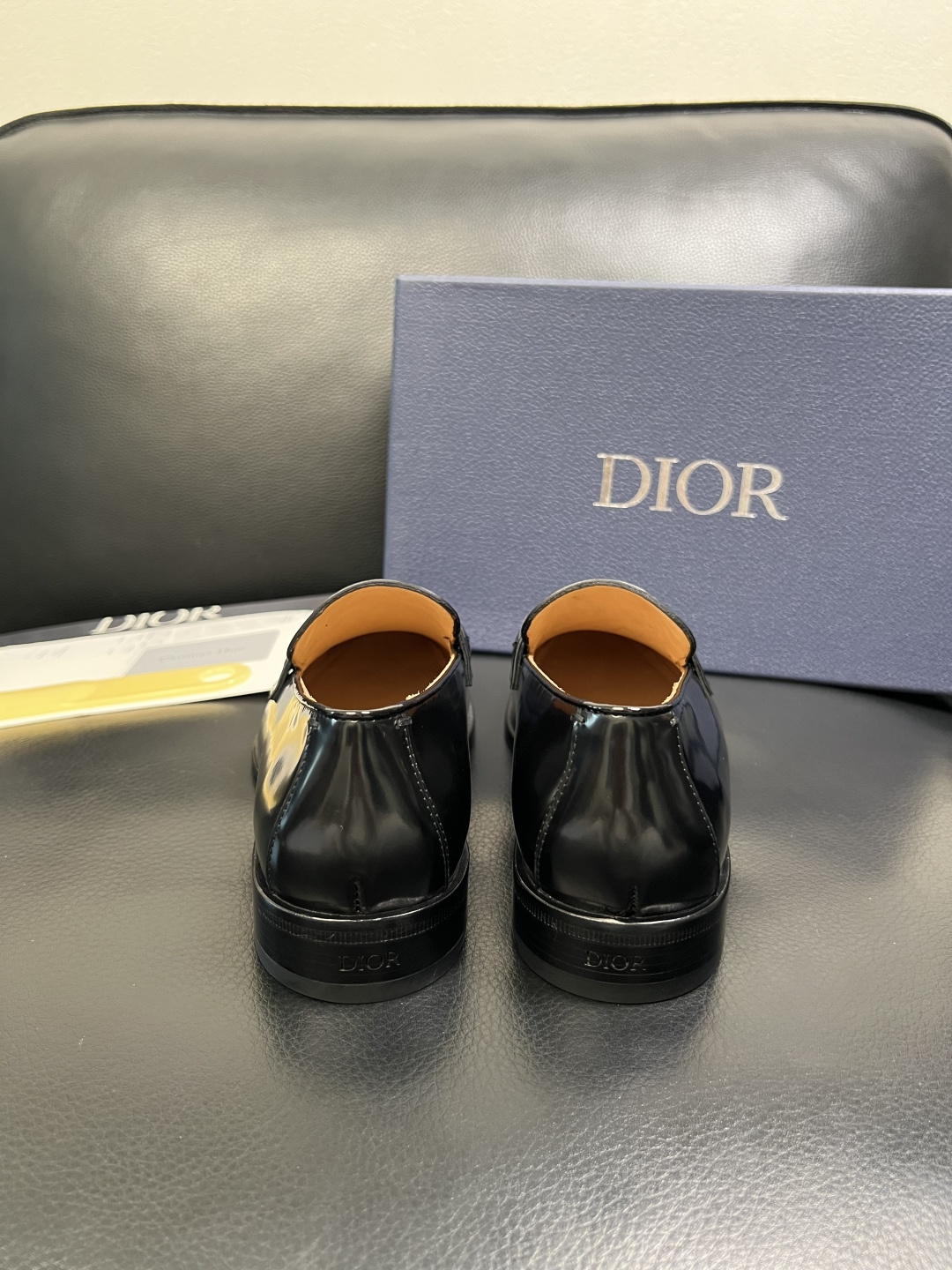 Dior 高品质 顶级工艺品 迪奥 皮鞋系列专柜同步原厂配置，意大利进口牛皮，全进口水染牛皮里垫，鞋底：