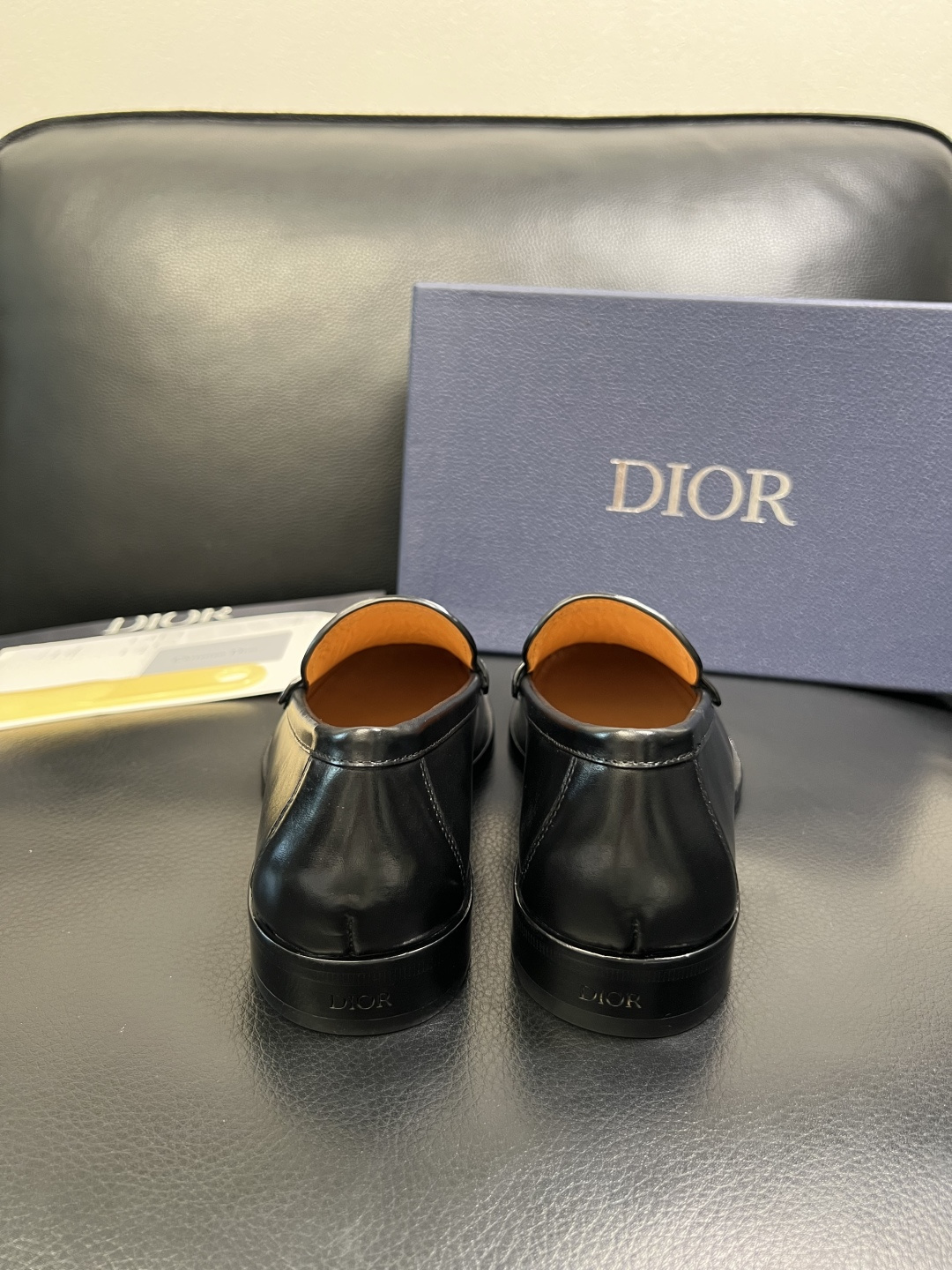 Dior 高品质 顶级工艺品 迪奥 皮鞋系列专柜同步原厂配置，意大利进口牛皮，全进口水染牛皮里垫，鞋底：