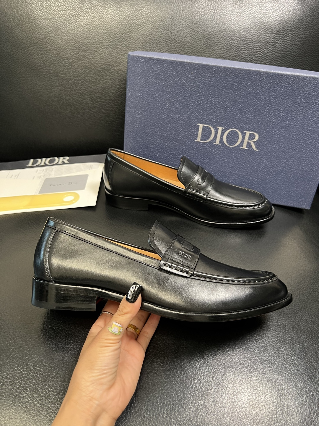 Dior 高品质 顶级工艺品 迪奥 皮鞋系列专柜同步原厂配置，意大利进口牛皮，全进口水染牛皮里垫，鞋底：
