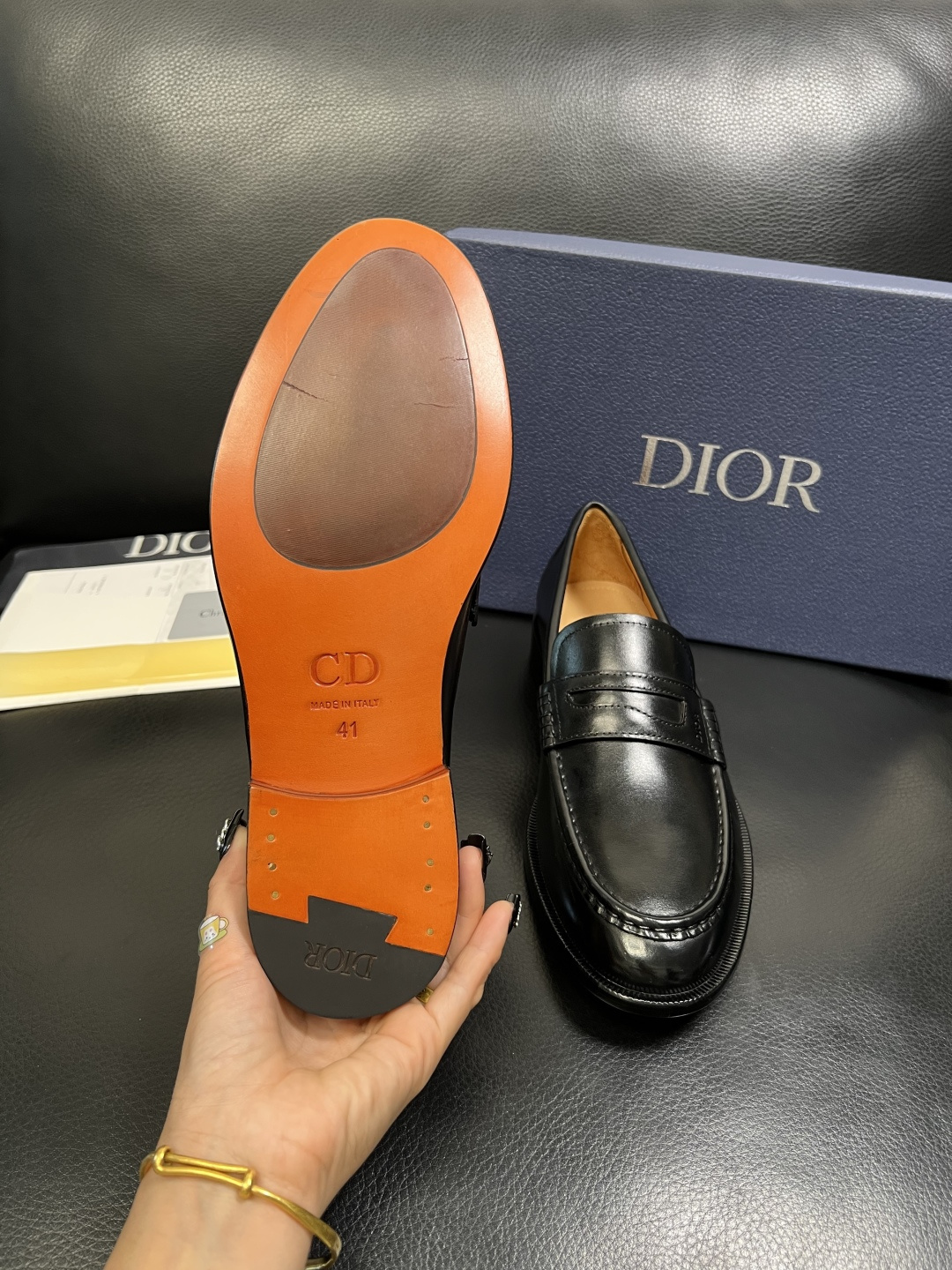 Dior 高品质 顶级工艺品 迪奥 皮鞋系列专柜同步原厂配置，意大利进口牛皮，全进口水染牛皮里垫，鞋底：