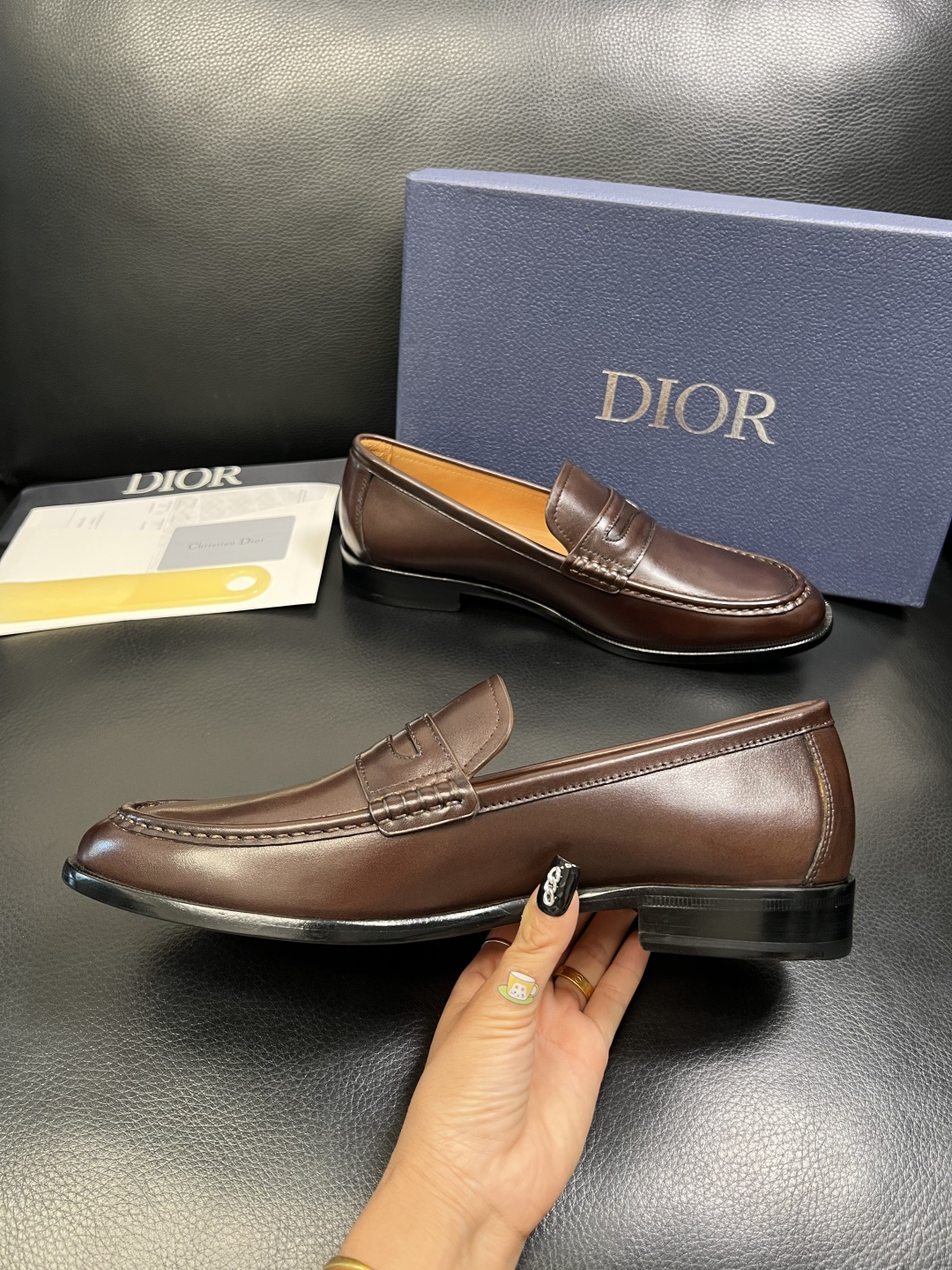 Dior 高品质 顶级工艺品 迪奥 皮鞋系列专柜同步原厂配置，意大利进口牛皮，全进口水染牛皮里垫，鞋底：