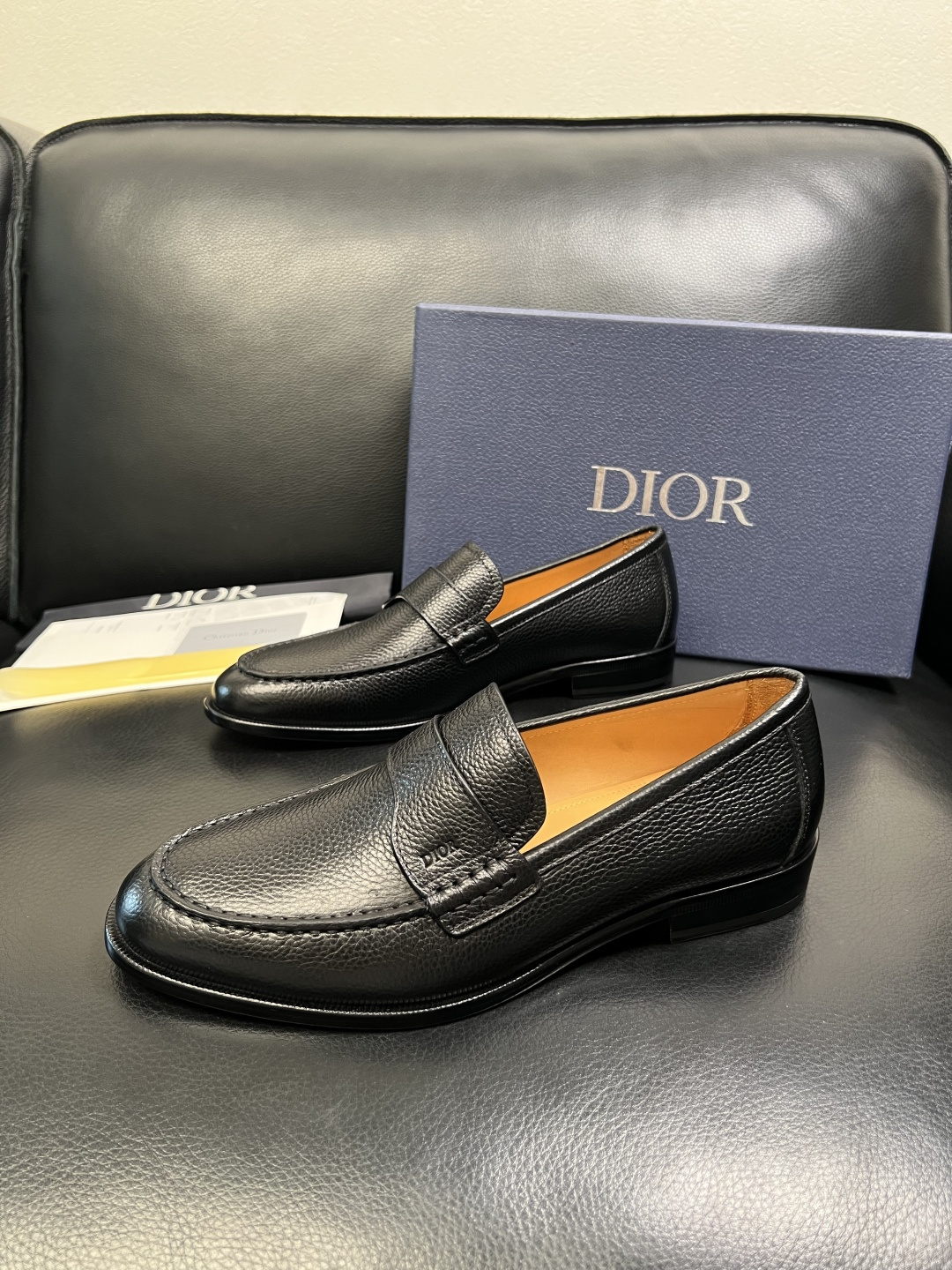 Dior 高品质 顶级工艺品 迪奥 皮鞋系列专柜同步原厂配置，意大利进口牛皮，全进口水染牛皮里垫，鞋底：