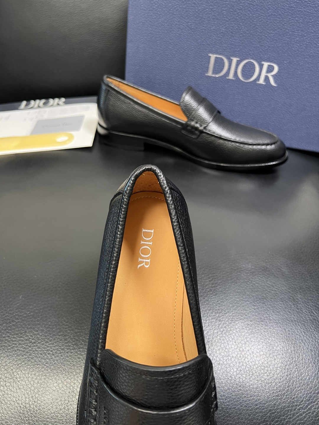 Dior 高品质 顶级工艺品 迪奥 皮鞋系列专柜同步原厂配置，意大利进口牛皮，全进口水染牛皮里垫，鞋底：