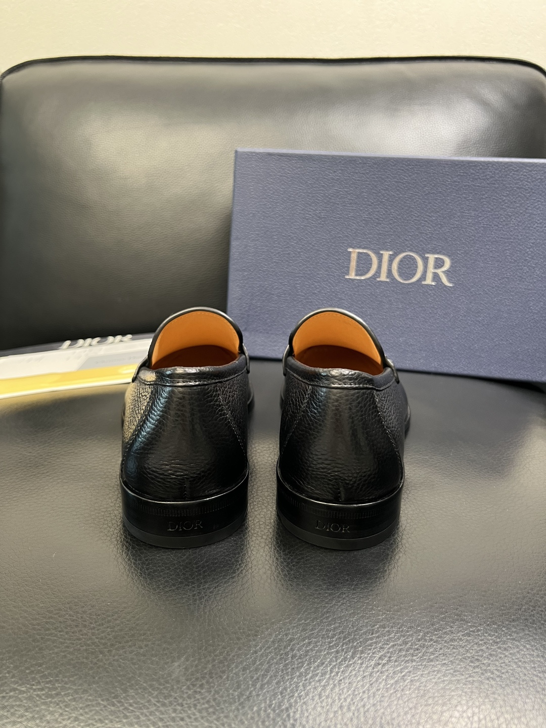 Dior 高品质 顶级工艺品 迪奥 皮鞋系列专柜同步原厂配置，意大利进口牛皮，全进口水染牛皮里垫，鞋底：