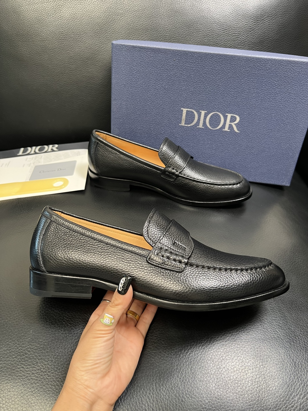 Dior 高品质 顶级工艺品 迪奥 皮鞋系列专柜同步原厂配置，意大利进口牛皮，全进口水染牛皮里垫，鞋底：