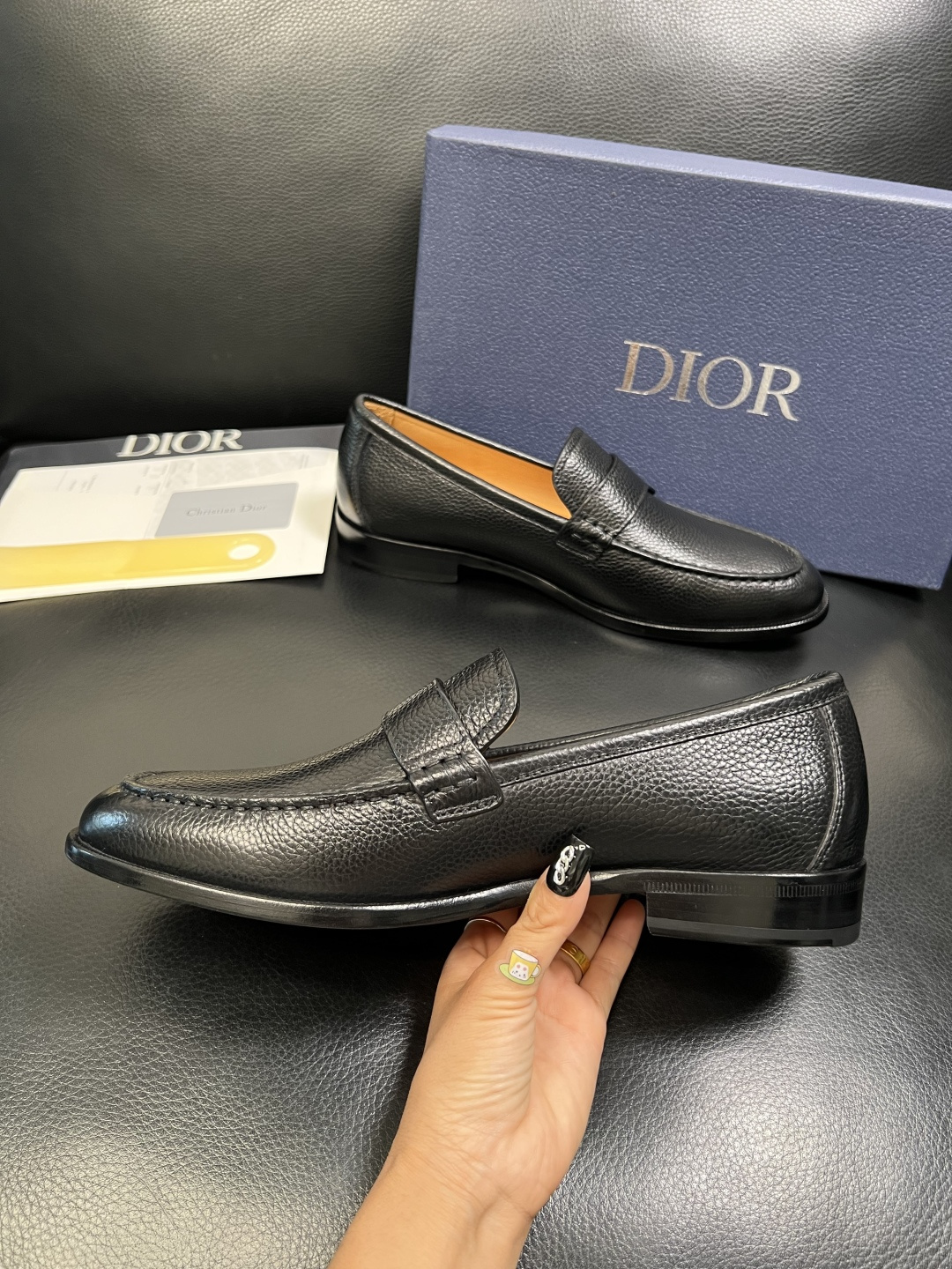 Dior 高品质 顶级工艺品 迪奥 皮鞋系列专柜同步原厂配置，意大利进口牛皮，全进口水染牛皮里垫，鞋底：