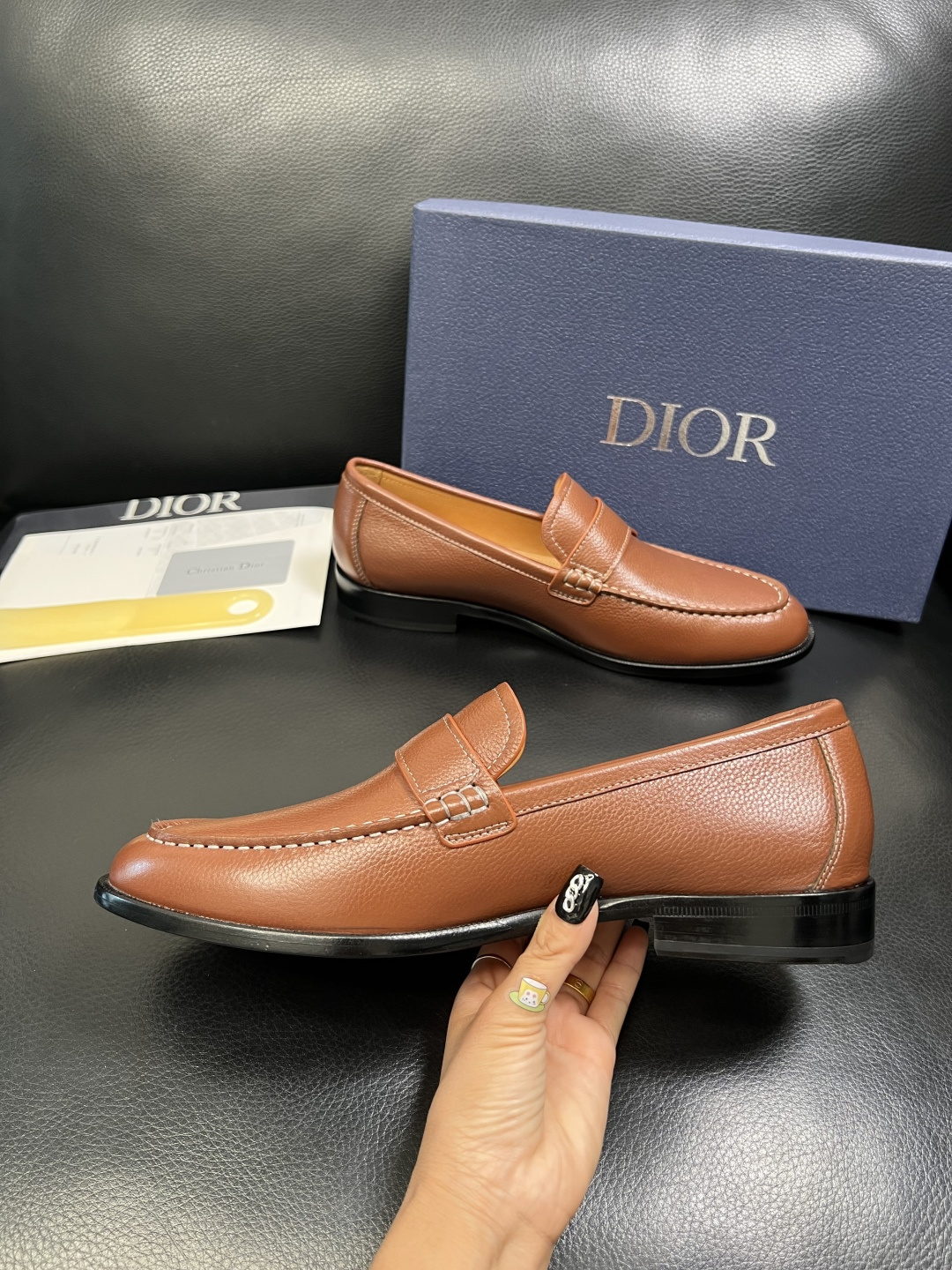 Dior 高品质 顶级工艺品 迪奥 皮鞋系列专柜同步原厂配置，意大利进口牛皮，全进口水染牛皮里垫，鞋底：