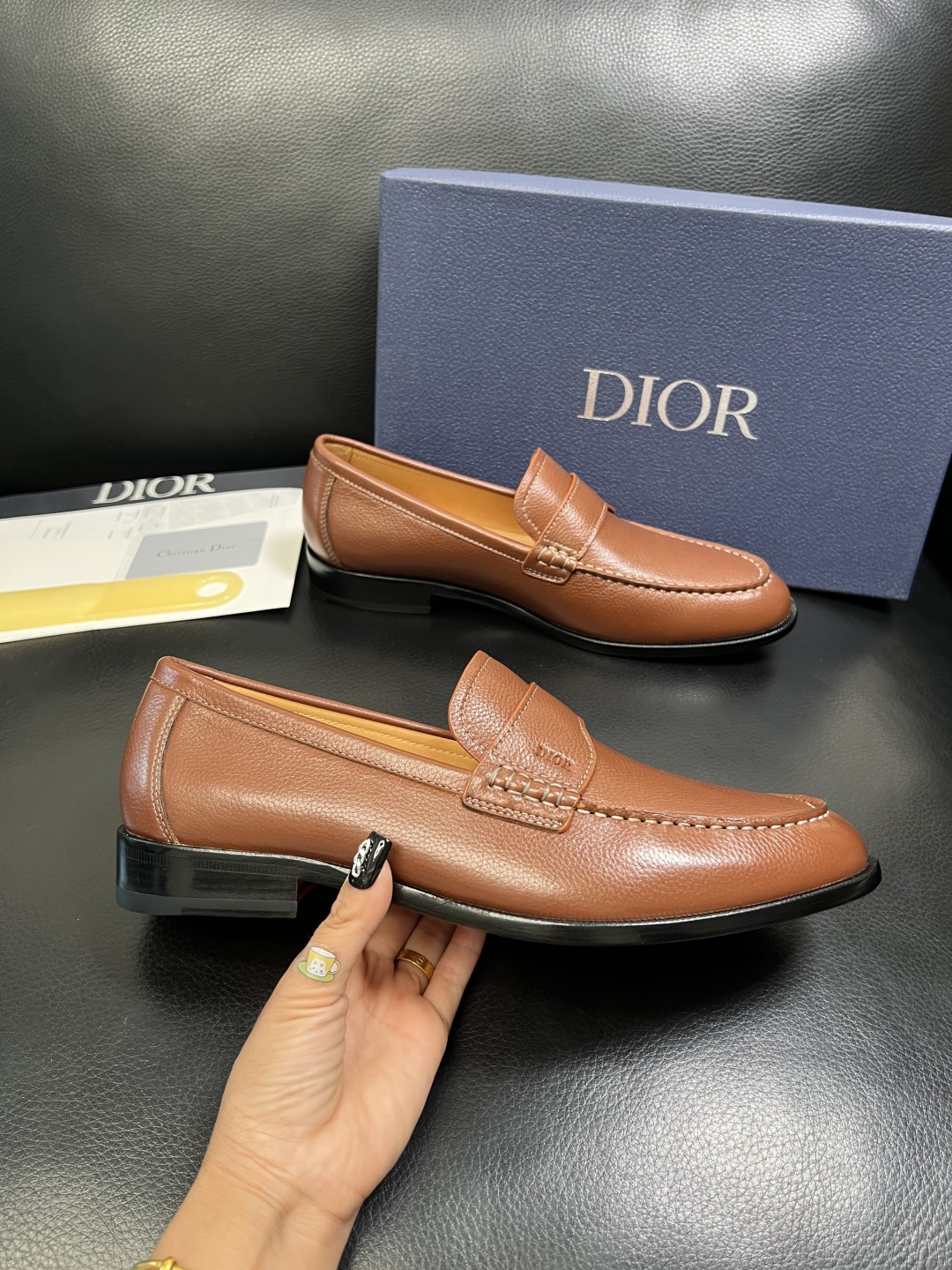 Dior 高品质 顶级工艺品 迪奥 皮鞋系列专柜同步原厂配置，意大利进口牛皮，全进口水染牛皮里垫，鞋底：