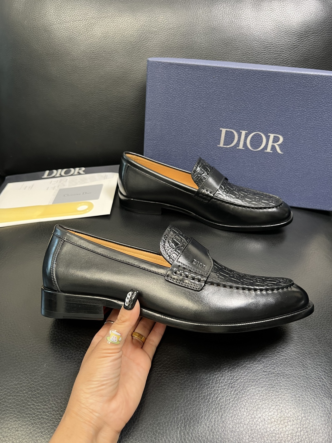 Dior 高品质 顶级工艺品 迪奥 皮鞋系列专柜同步原厂配置，意大利进口牛皮，全进口水染牛皮里垫，鞋底：