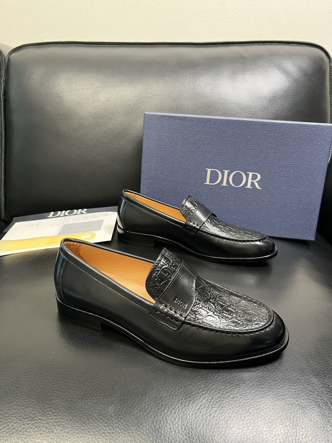 Dior 高品质 顶级工艺品 迪奥 皮鞋系列专柜同步原厂配置，意大利进口牛皮，全进口水染牛皮里垫，鞋底：