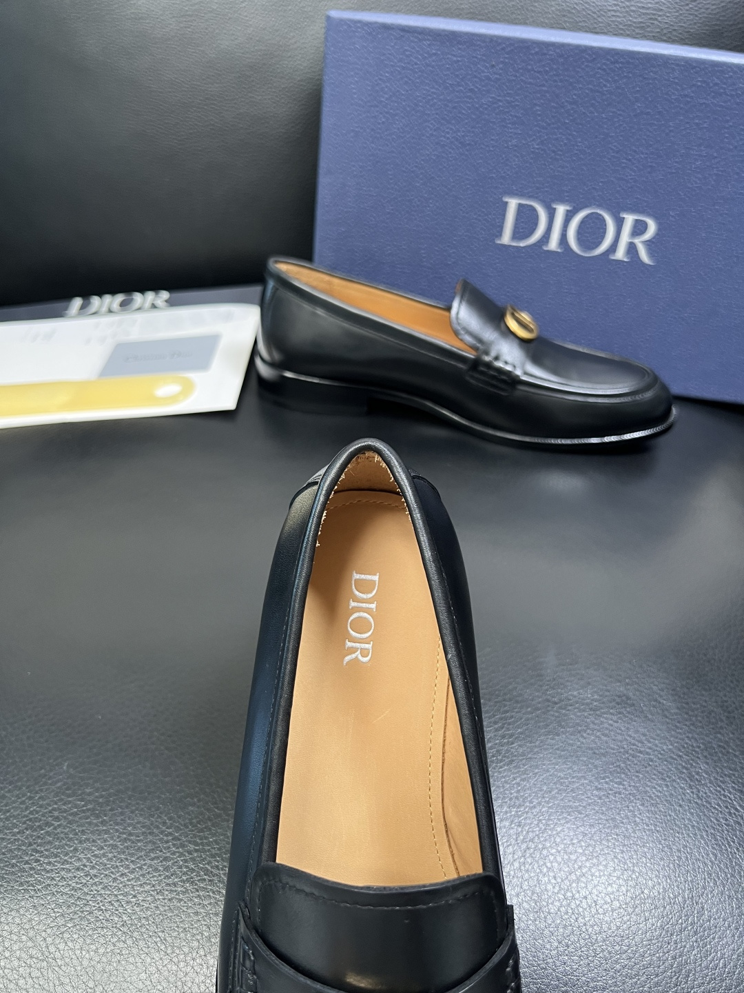 Dior 高品质 顶级工艺品 迪奥 皮鞋系列专柜同步原厂配置，意大利进口牛皮，全进口水染牛皮里垫，鞋底：