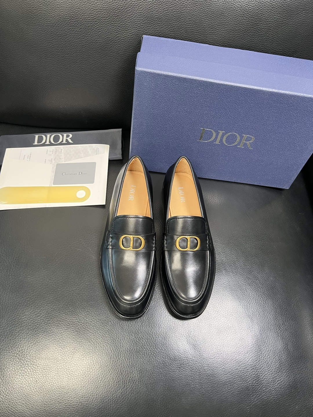Dior 高品质 顶级工艺品 迪奥 皮鞋系列专柜同步原厂配置，意大利进口牛皮，全进口水染牛皮里垫，鞋底：