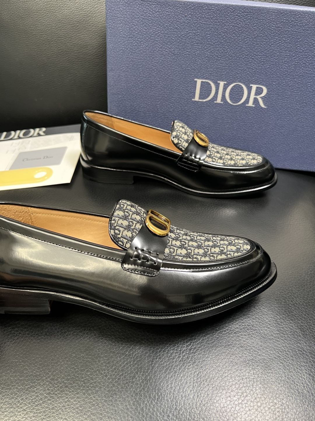 Dior 高品质 顶级工艺品 迪奥 皮鞋系列专柜同步原厂配置，意大利进口牛皮，全进口水染牛皮里垫，鞋底：