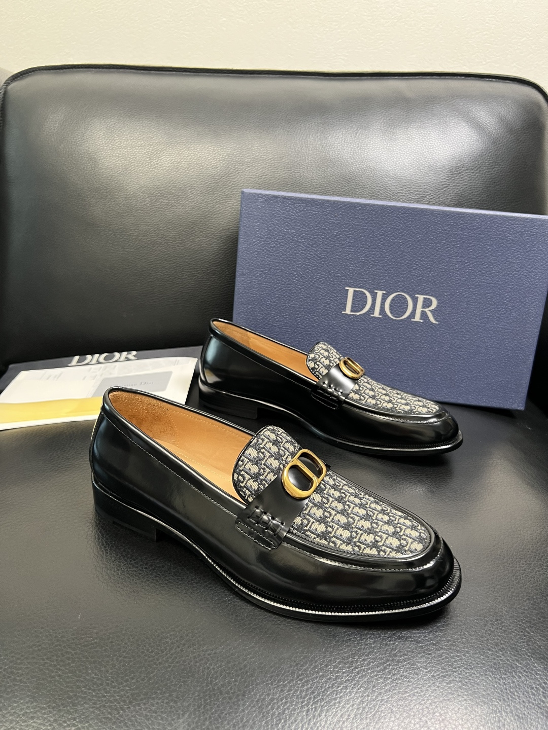Dior 高品质 顶级工艺品 迪奥 皮鞋系列专柜同步原厂配置，意大利进口牛皮，全进口水染牛皮里垫，鞋底：