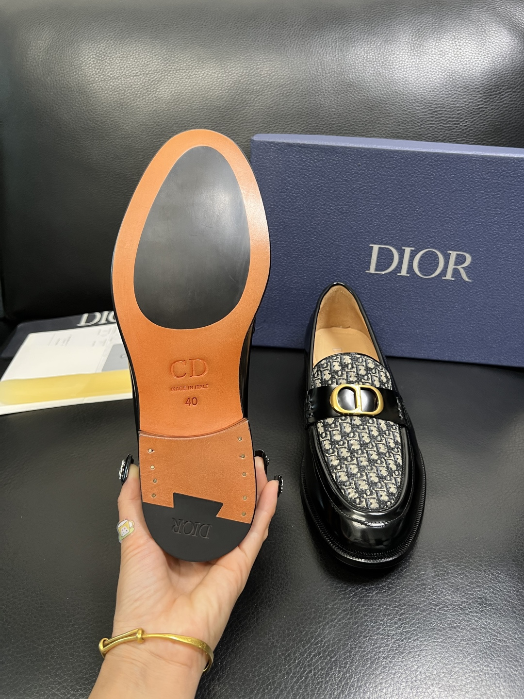 Dior 高品质 顶级工艺品 迪奥 皮鞋系列专柜同步原厂配置，意大利进口牛皮，全进口水染牛皮里垫，鞋底：