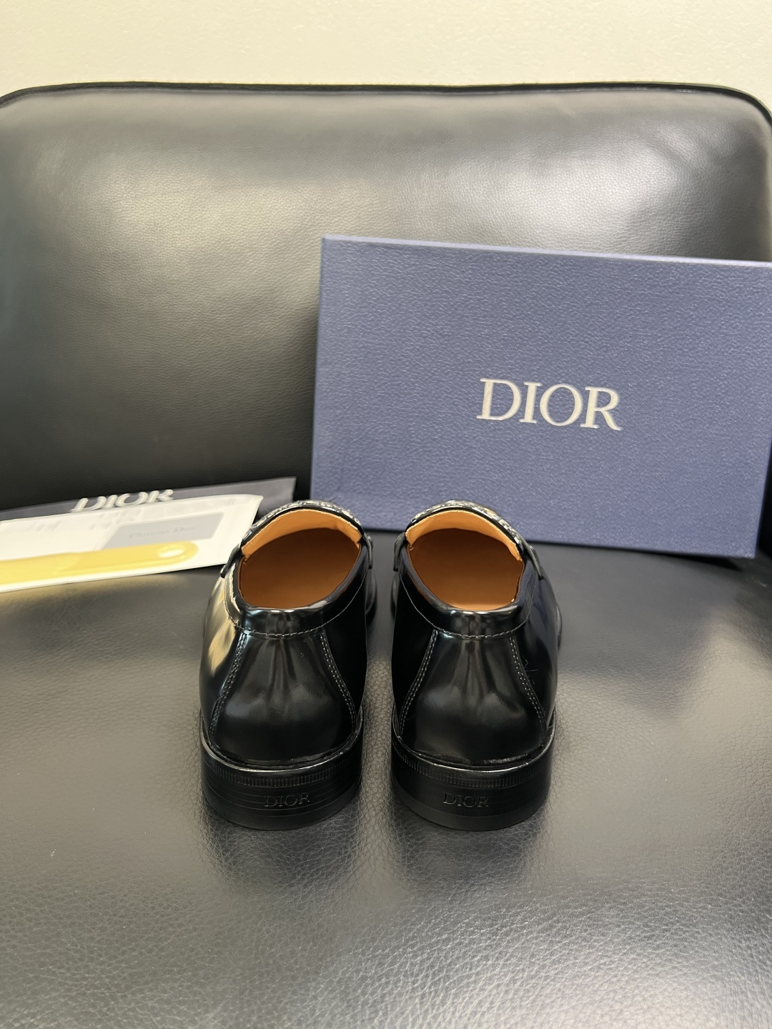 Dior 高品质 顶级工艺品 迪奥 皮鞋系列专柜同步原厂配置，意大利进口牛皮，全进口水染牛皮里垫，鞋底：