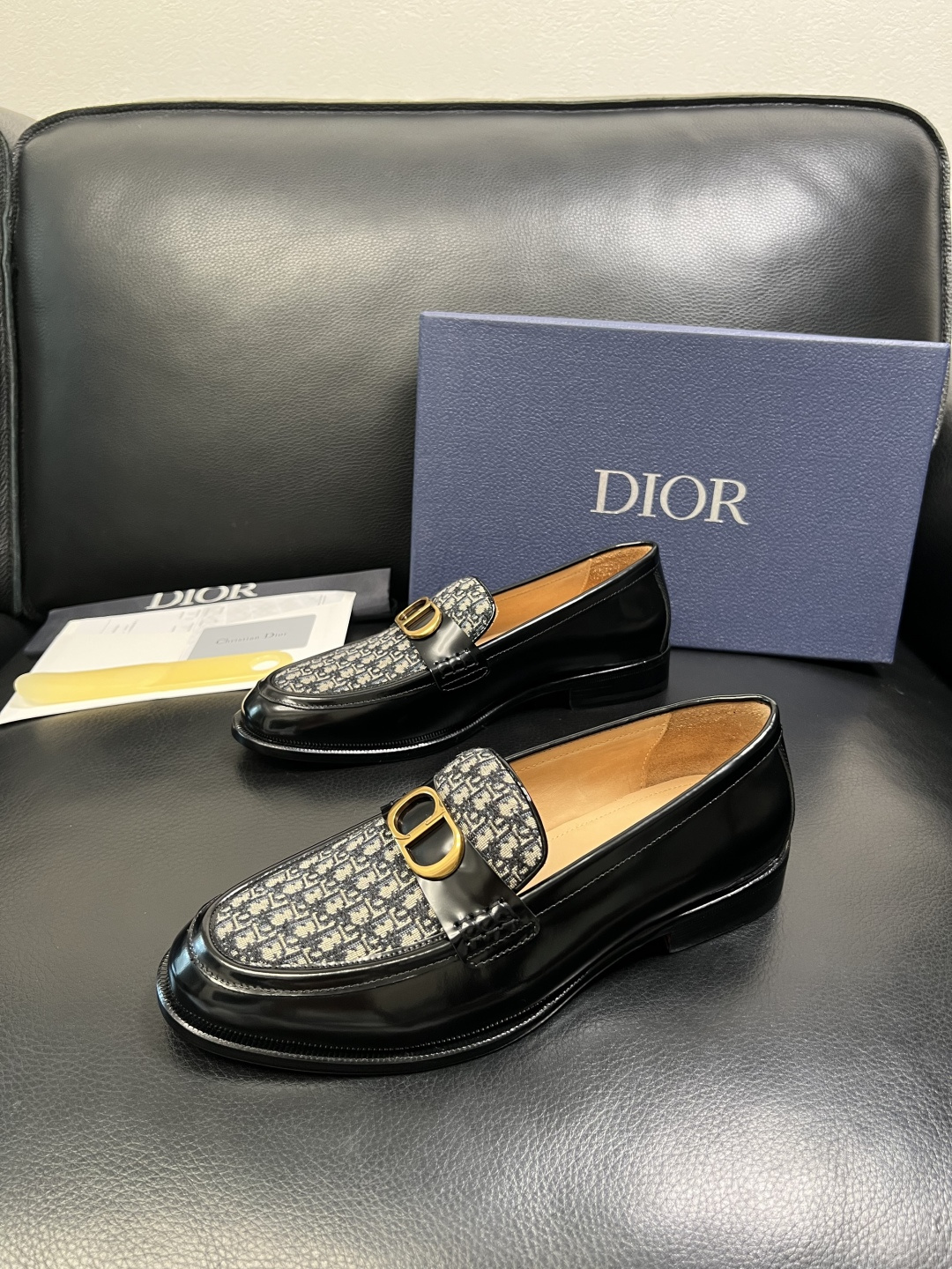 Dior 高品质 顶级工艺品 迪奥 皮鞋系列专柜同步原厂配置，意大利进口牛皮，全进口水染牛皮里垫，鞋底：