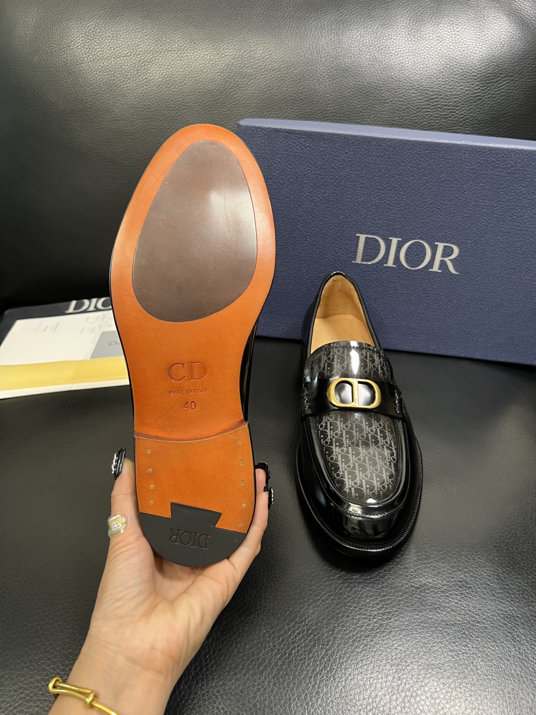 Dior 高品质 顶级工艺品 迪奥 皮鞋系列专柜同步原厂配置，意大利进口牛皮，全进口水染牛皮里垫，鞋底：