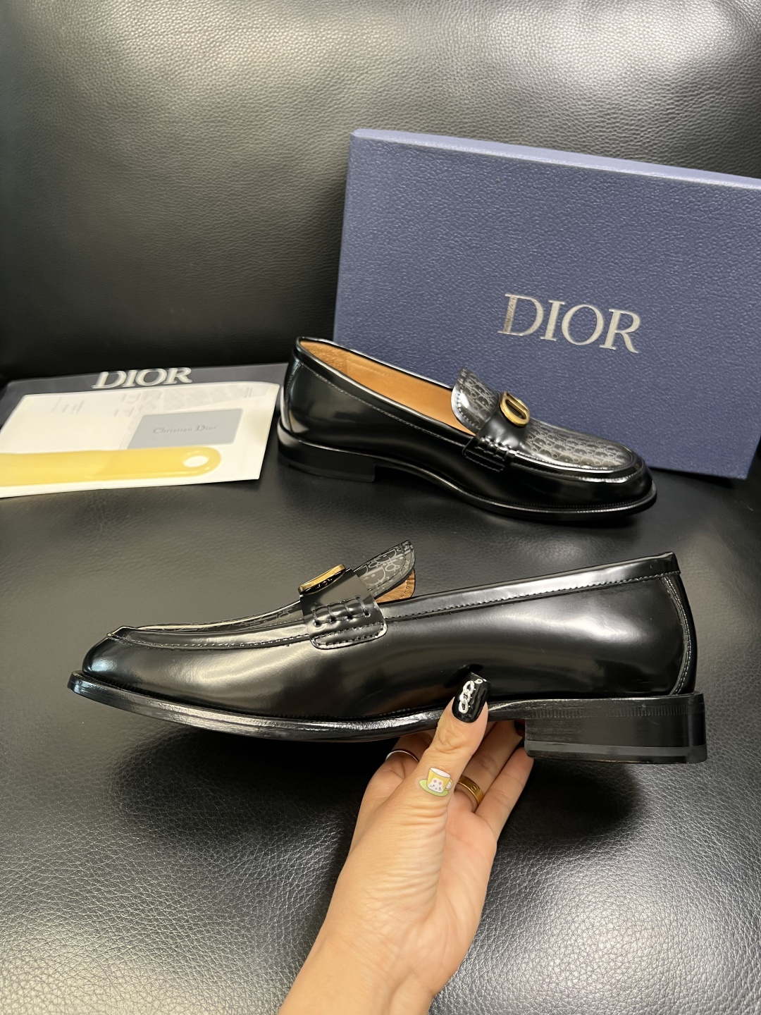 Dior 高品质 顶级工艺品 迪奥 皮鞋系列专柜同步原厂配置，意大利进口牛皮，全进口水染牛皮里垫，鞋底：