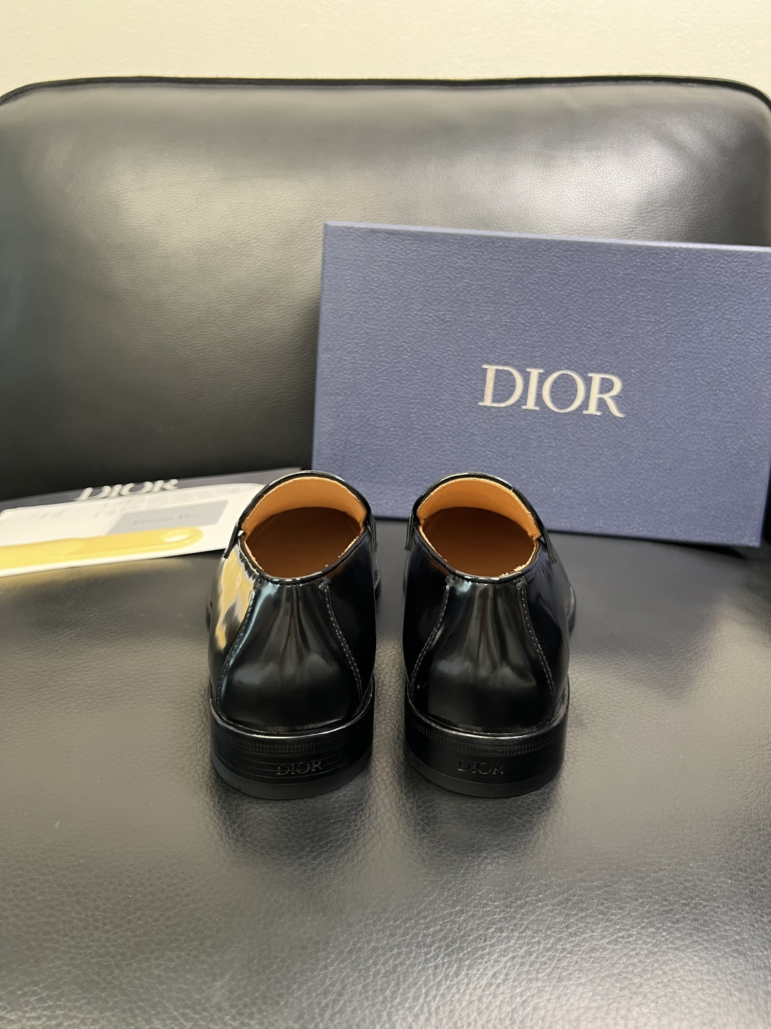 Dior 高品质 顶级工艺品 迪奥 皮鞋系列专柜同步原厂配置，意大利进口牛皮，全进口水染牛皮里垫，鞋底：