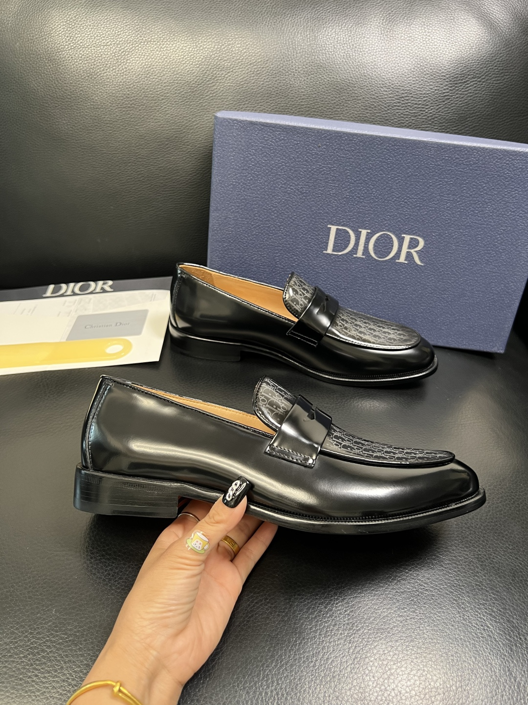 Dior 高品质 顶级工艺品 迪奥 皮鞋系列专柜同步原厂配置，意大利进口牛皮，全进口水染牛皮里垫，鞋底：