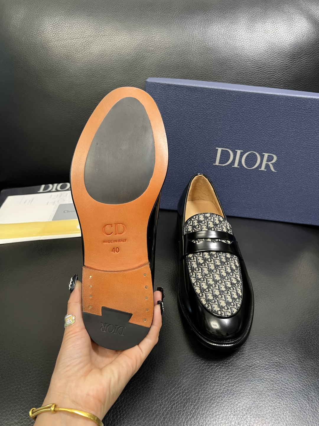 Dior 高品质 顶级工艺品 迪奥 皮鞋系列专柜同步原厂配置，意大利进口牛皮，全进口水染牛皮里垫，鞋底：