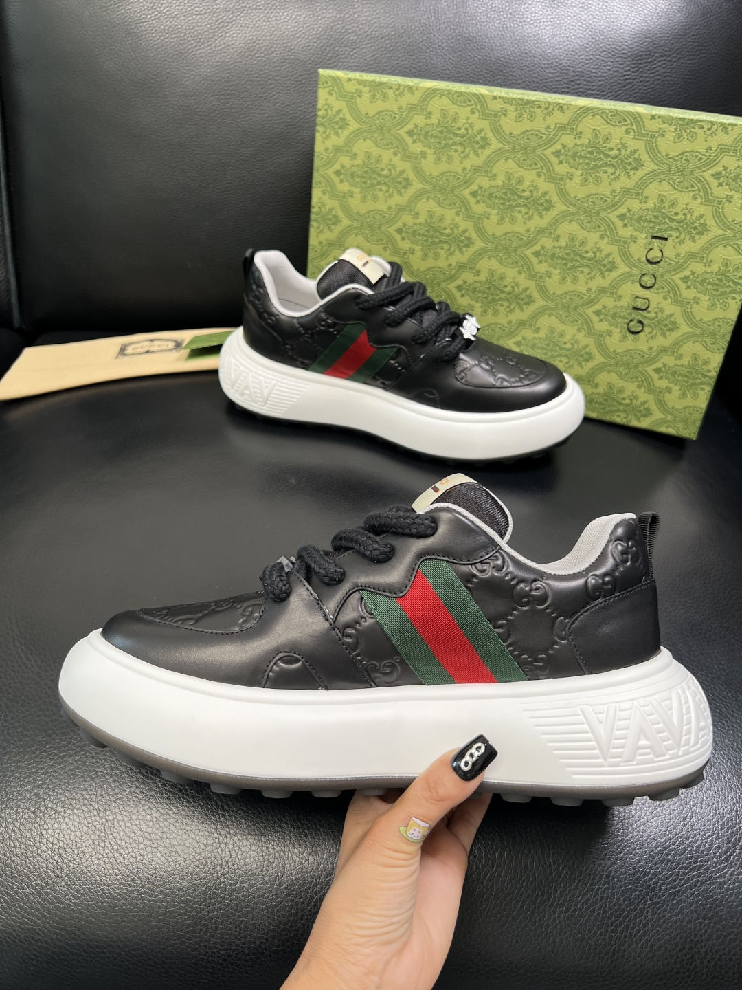 Gucci 高品质 顶级工艺品 古奇 专柜新款原厂配置，意大利进口牛皮面料，进口牛皮内里垫，透气舒适，鞋