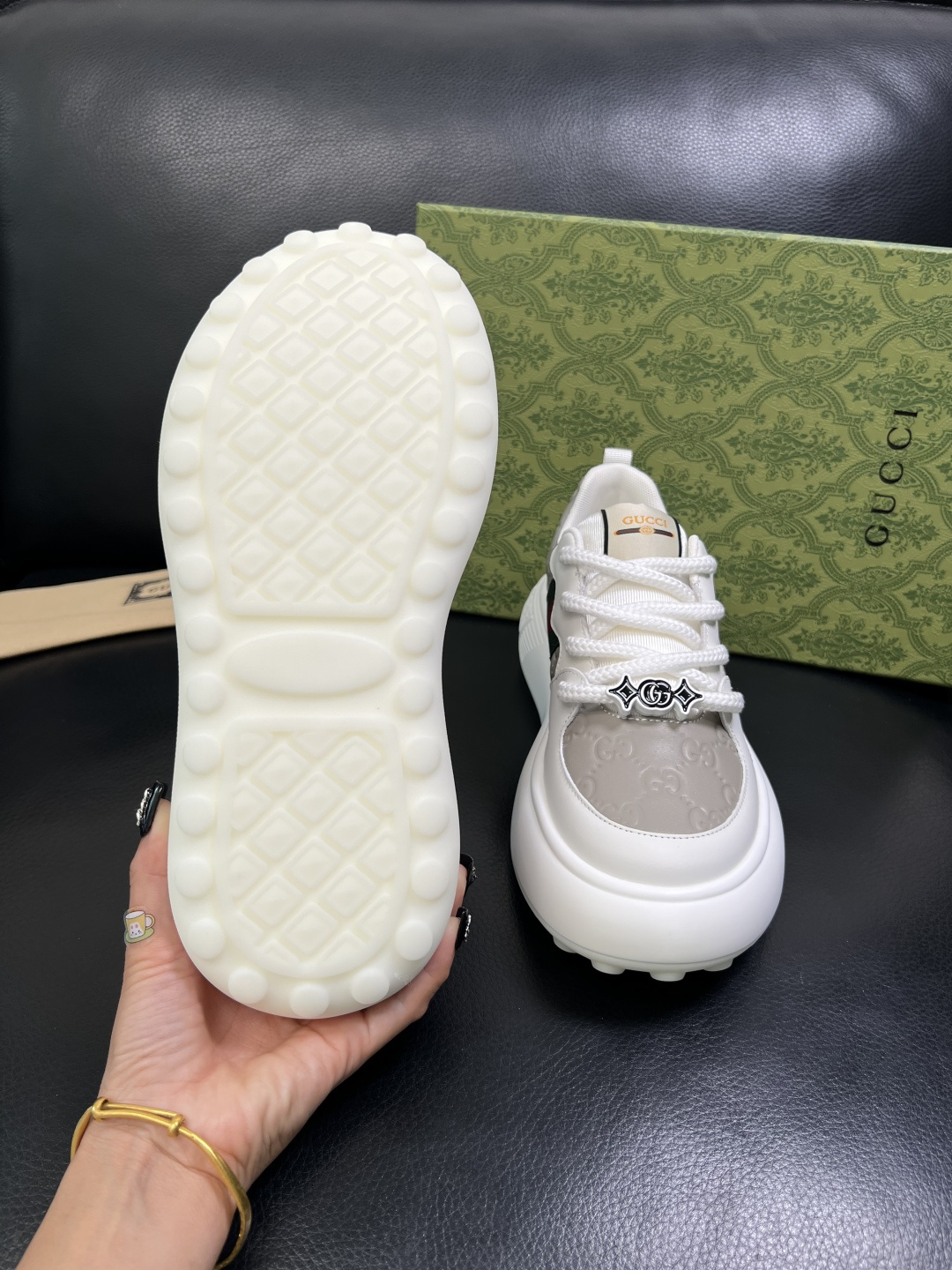 Gucci 高品质 顶级工艺品 古奇 专柜新款原厂配置，意大利进口牛皮面料，进口牛皮内里垫，透气舒适，鞋