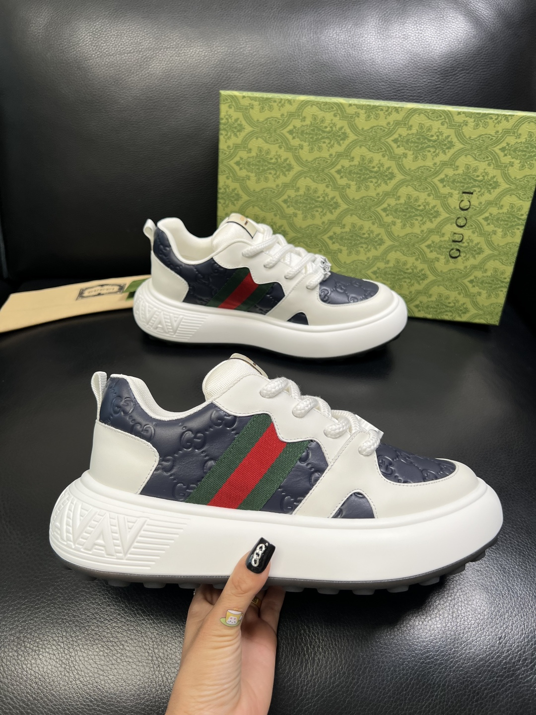 Gucci 高品质 顶级工艺品 古奇 专柜新款原厂配置，意大利进口牛皮面料，进口牛皮内里垫，透气舒适，鞋