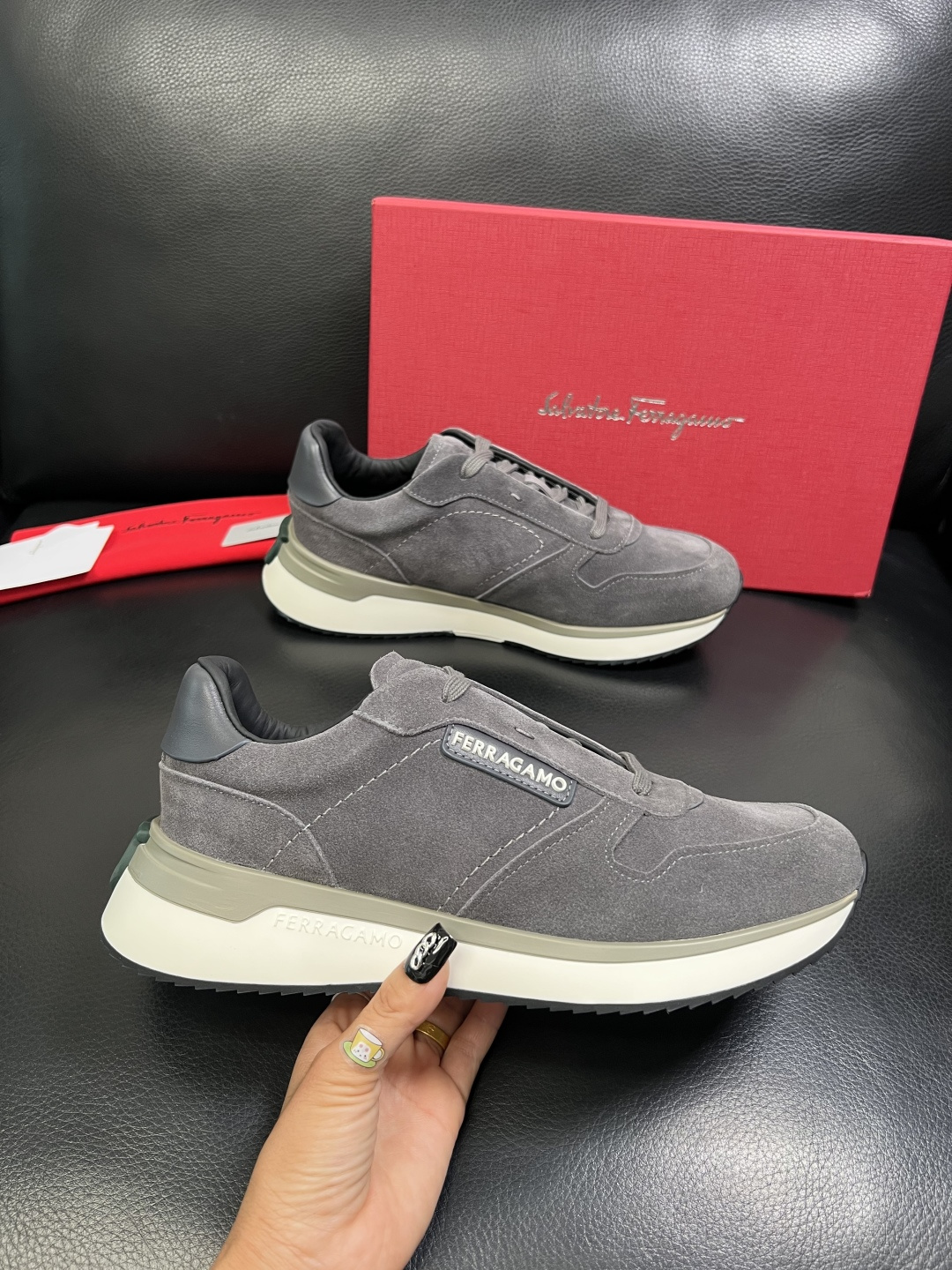 Ferragamo 高品质 顶级工艺品 菲拉格慕 专柜同步发售原厂配置，意大利进口原版牛皮，进口水染牛里