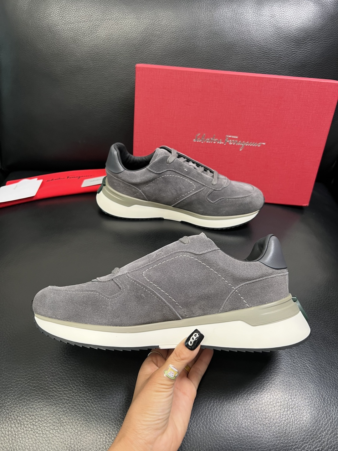 Ferragamo 高品质 顶级工艺品 菲拉格慕 专柜同步发售原厂配置，意大利进口原版牛皮，进口水染牛里