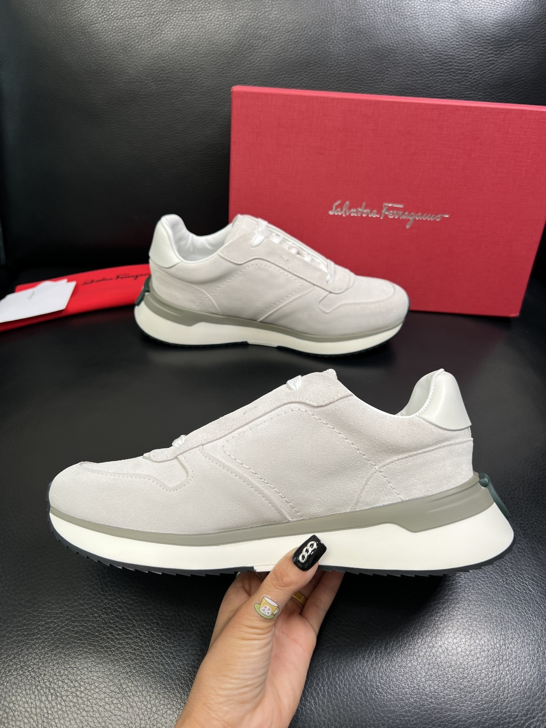 Ferragamo 高品质 顶级工艺品 菲拉格慕 专柜同步发售原厂配置，意大利进口原版牛皮，进口水染牛里