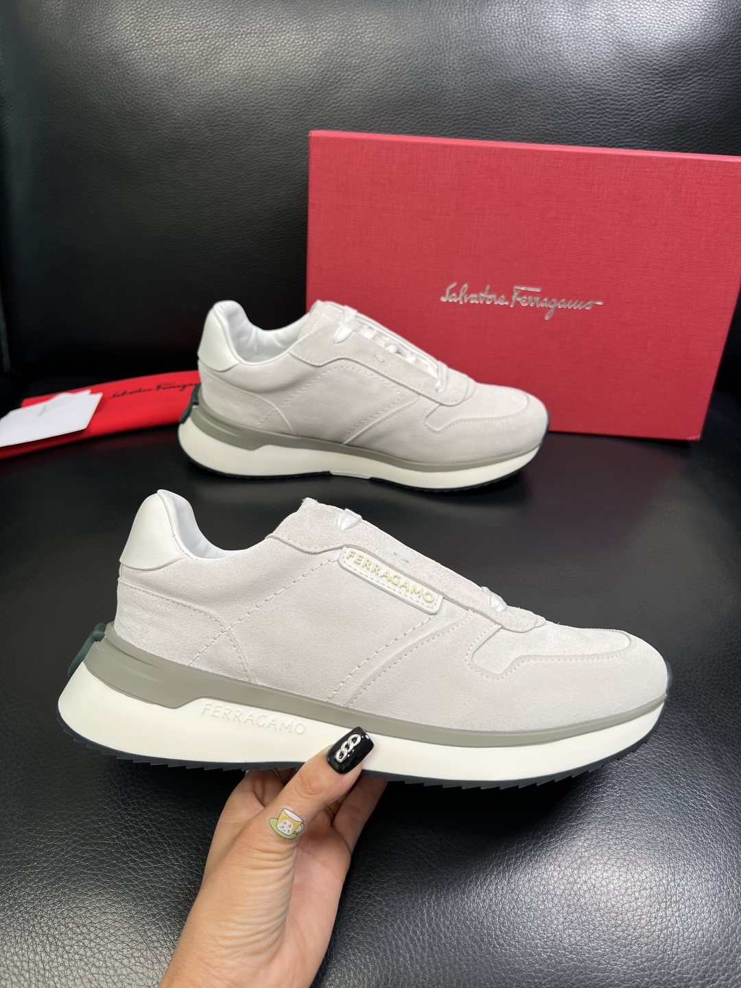 Ferragamo 高品质 顶级工艺品 菲拉格慕 专柜同步发售原厂配置，意大利进口原版牛皮，进口水染牛里