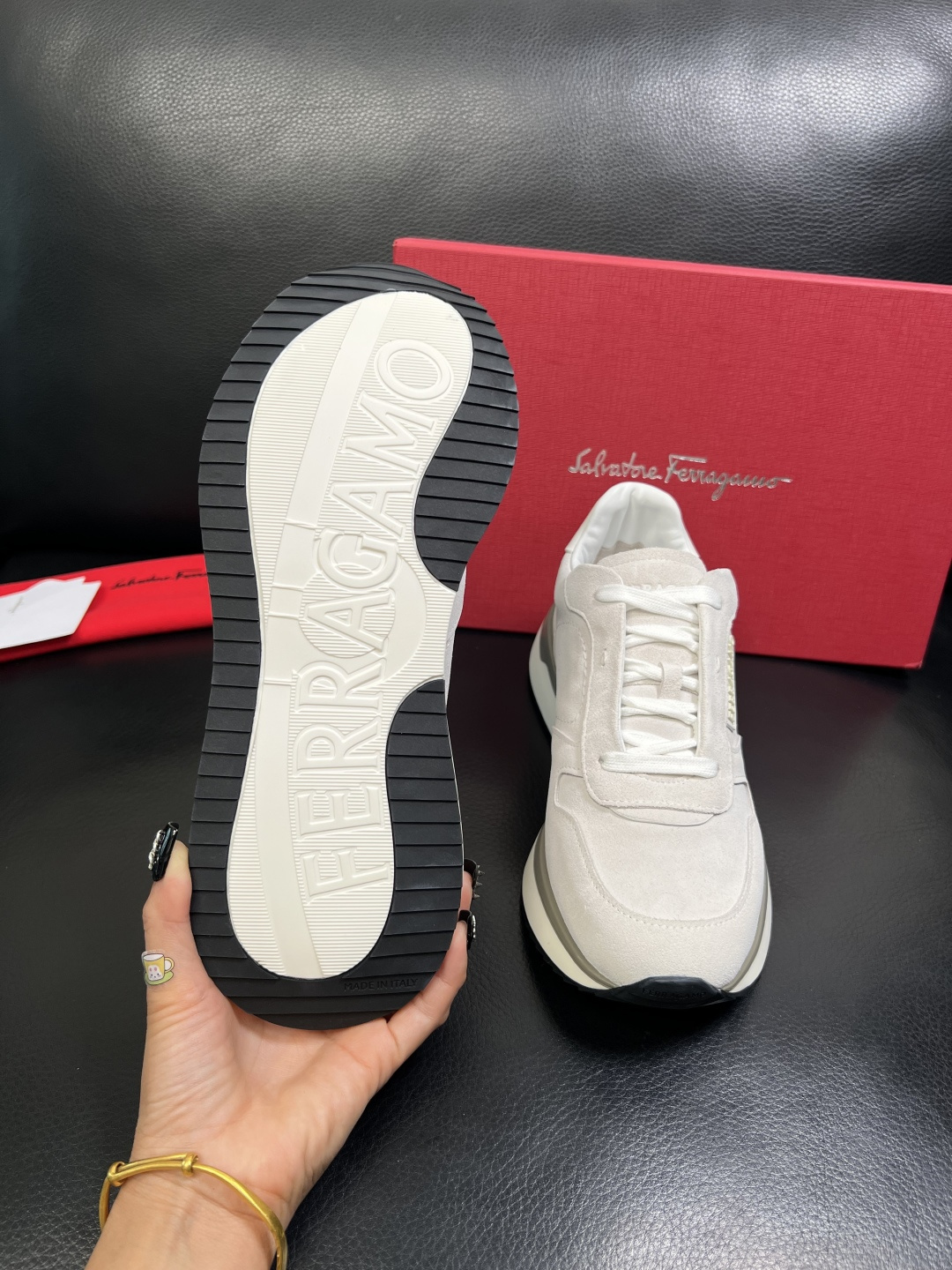 Ferragamo 高品质 顶级工艺品 菲拉格慕 专柜同步发售原厂配置，意大利进口原版牛皮，进口水染牛里