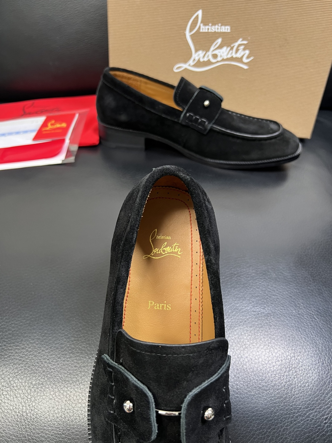 christian louboutin 高品质 顶级工艺品 CL红底 专柜同步原厂配置，意大利进口牛皮面