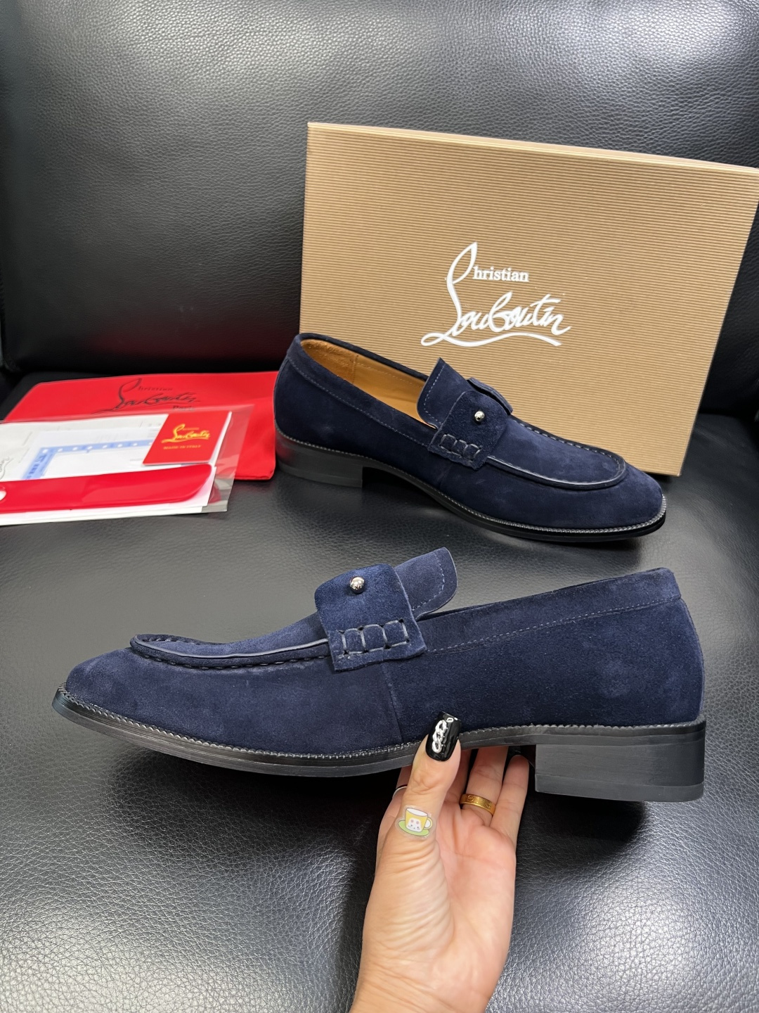 christian louboutin 高品质 顶级工艺品 CL红底 专柜同步原厂配置，意大利进口牛皮面