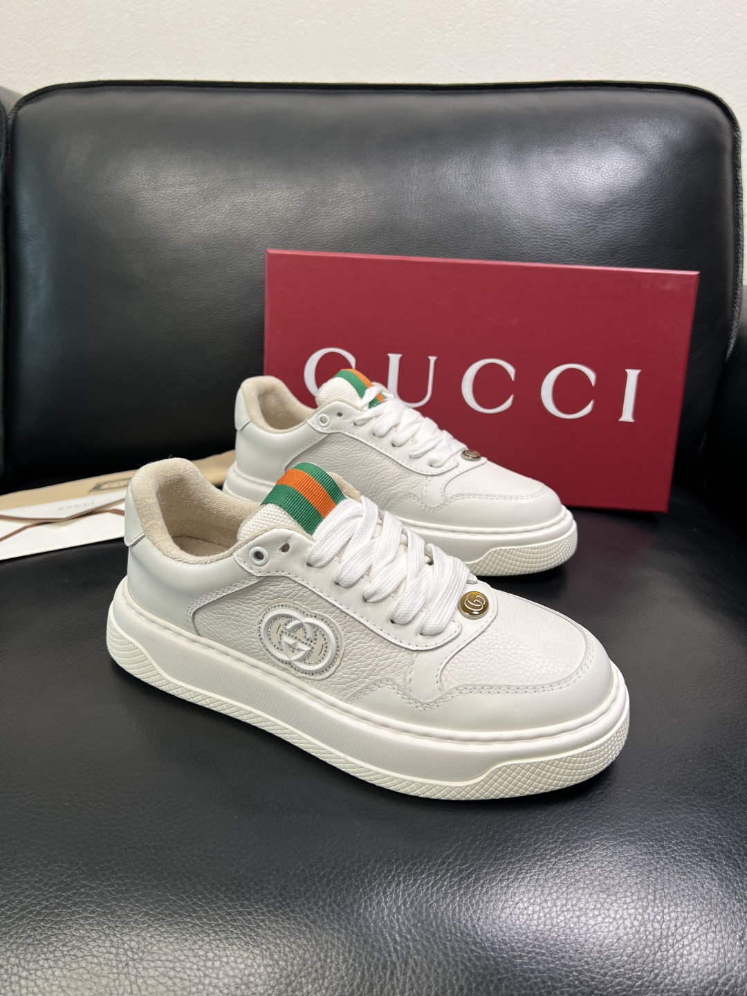 Gucci 高品质 顶级工艺品 古奇 专柜新款原厂配置，意大利进口牛皮面料，进口牛皮内里垫，透气舒适，鞋