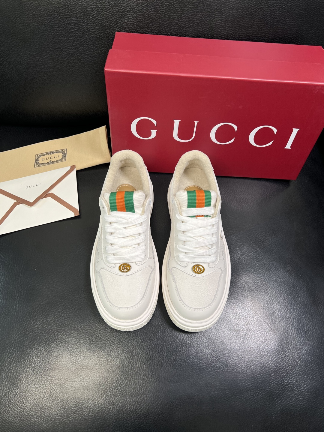 Gucci 高品质 顶级工艺品 古奇 专柜新款原厂配置，意大利进口牛皮面料，进口牛皮内里垫，透气舒适，鞋