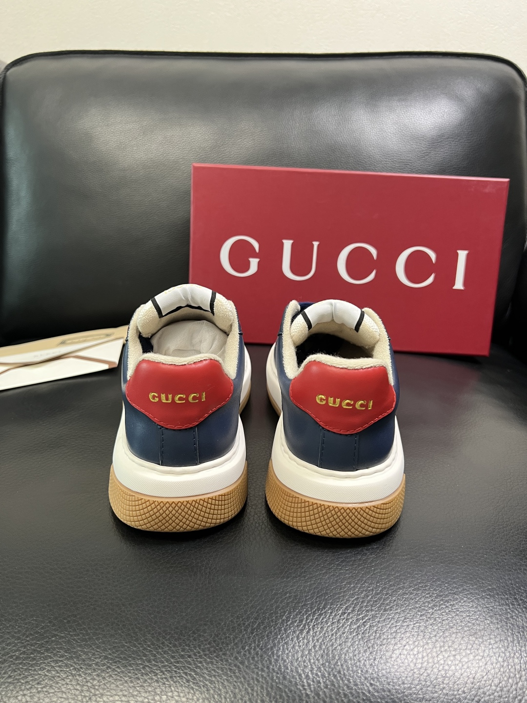 Gucci 高品质 顶级工艺品 古奇 专柜新款原厂配置，意大利进口牛皮面料，进口牛皮内里垫，透气舒适，鞋