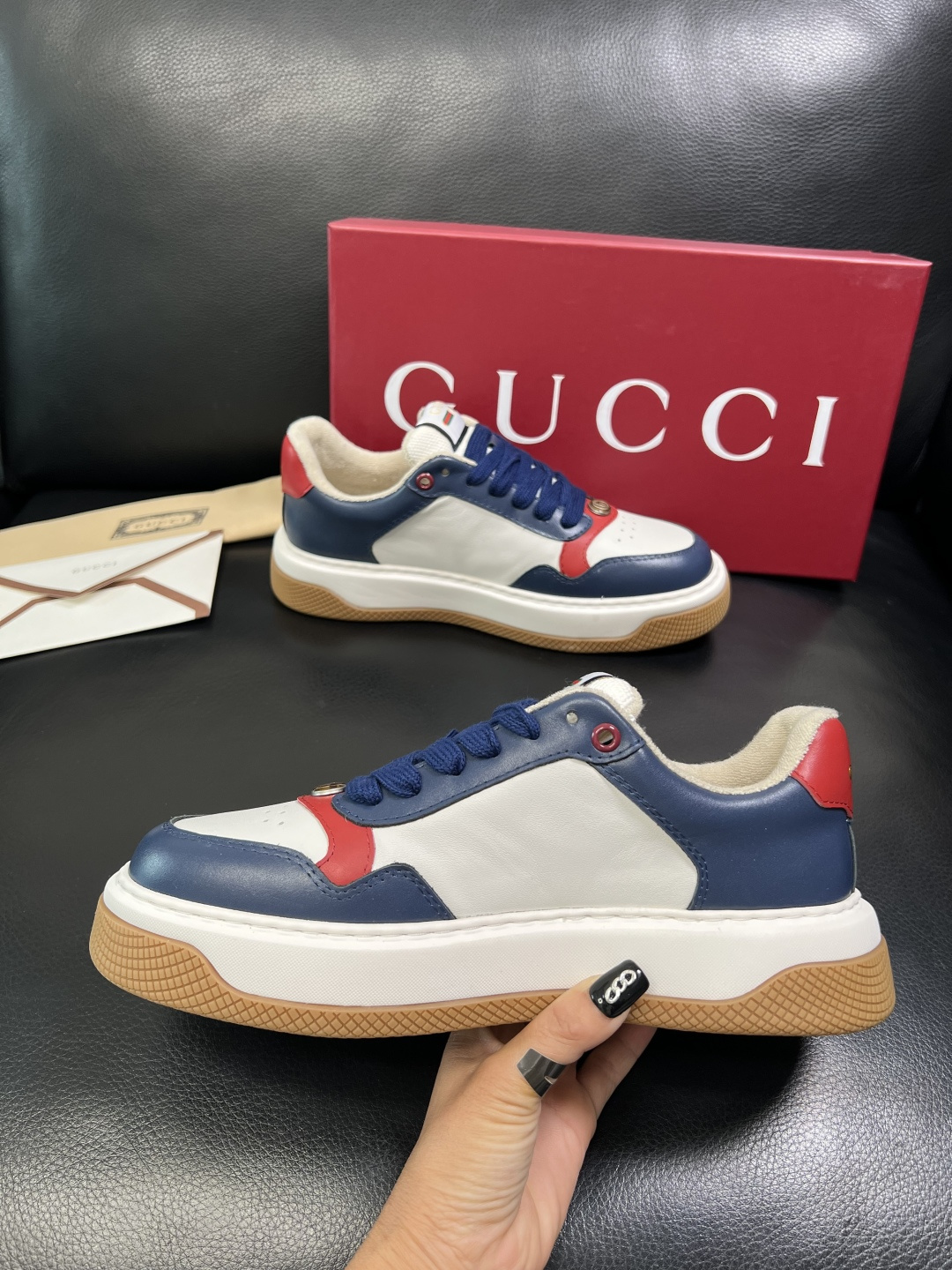 Gucci 高品质 顶级工艺品 古奇 专柜新款原厂配置，意大利进口牛皮面料，进口牛皮内里垫，透气舒适，鞋