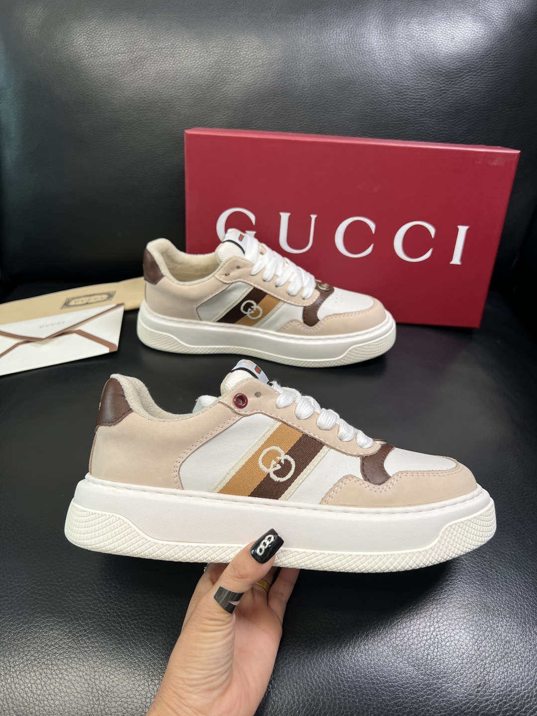 Gucci 高品质 顶级工艺品 古奇 专柜新款原厂配置，意大利进口牛皮面料，进口牛皮内里垫，透气舒适，鞋