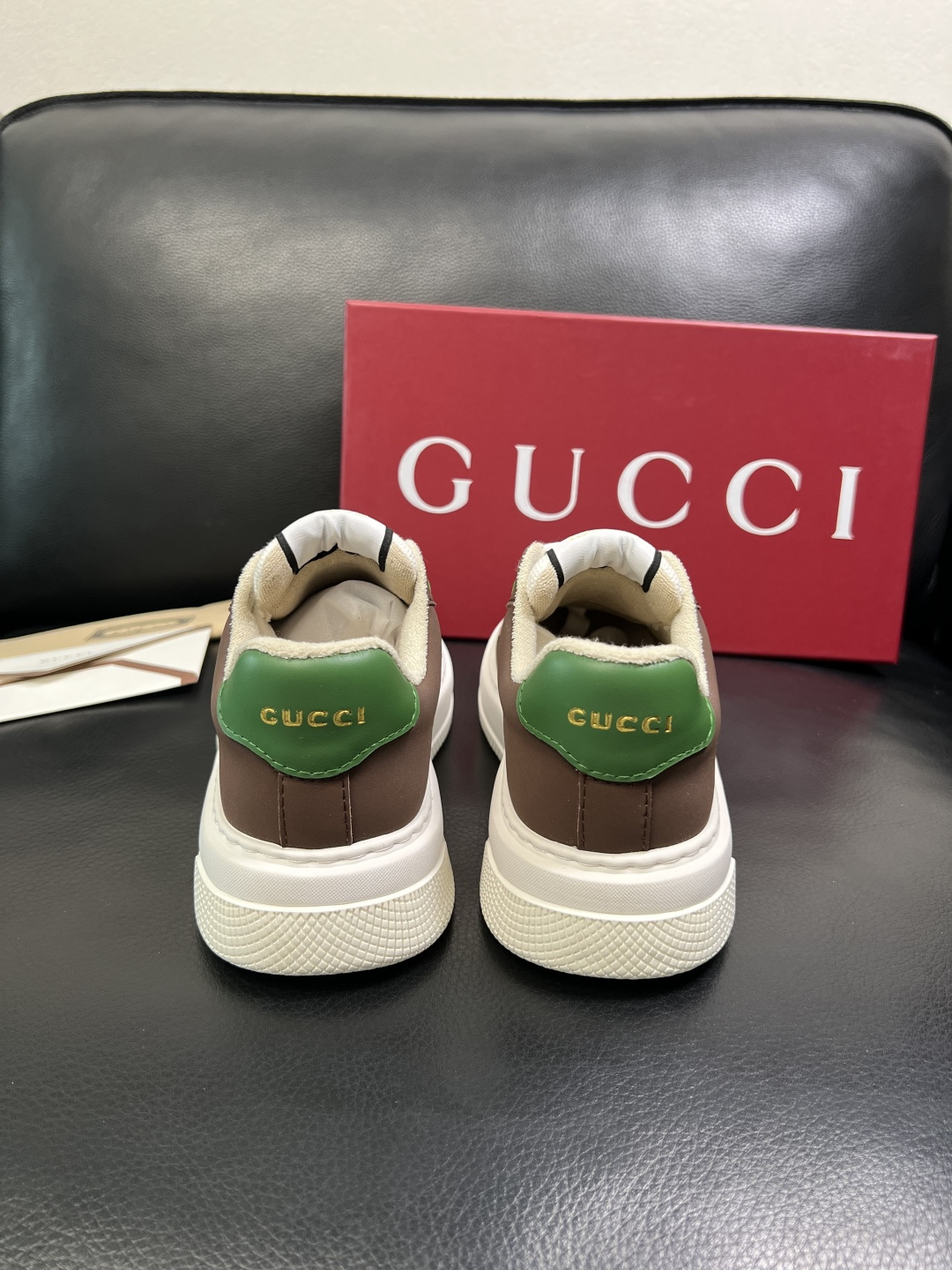 Gucci 高品质 顶级工艺品 古奇 专柜新款原厂配置，意大利进口牛皮面料，进口牛皮内里垫，透气舒适，鞋