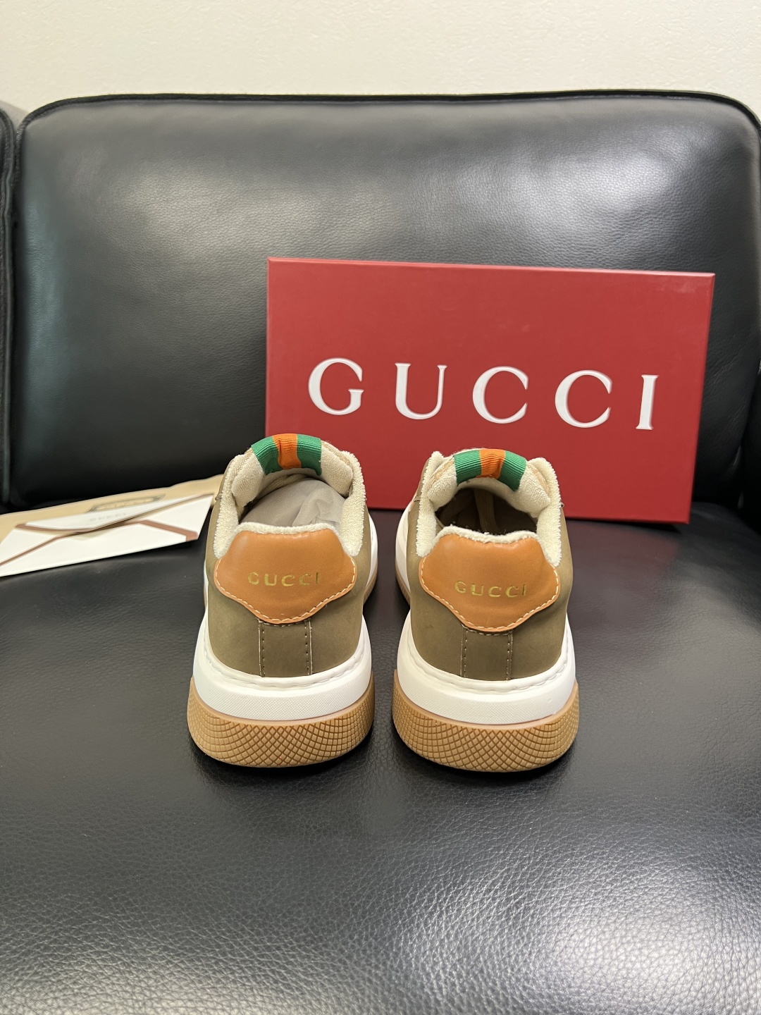 Gucci 高品质 顶级工艺品 古奇 专柜新款原厂配置，意大利进口牛皮面料，进口牛皮内里垫，透气舒适，鞋