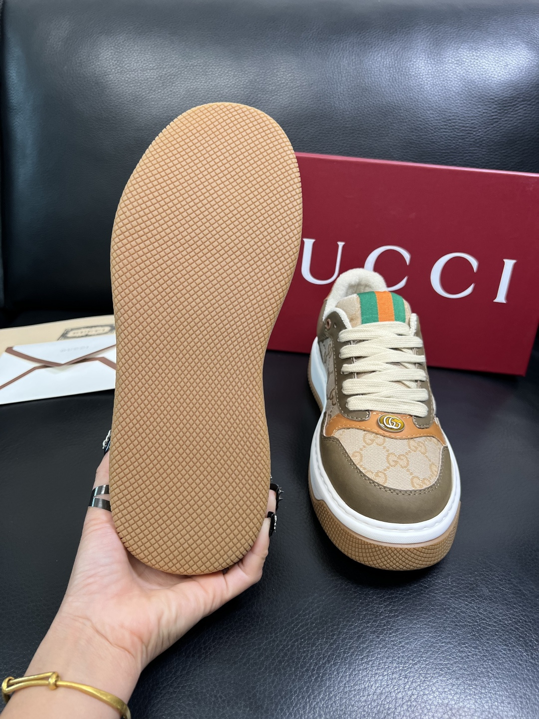 Gucci 高品质 顶级工艺品 古奇 专柜新款原厂配置，意大利进口牛皮面料，进口牛皮内里垫，透气舒适，鞋