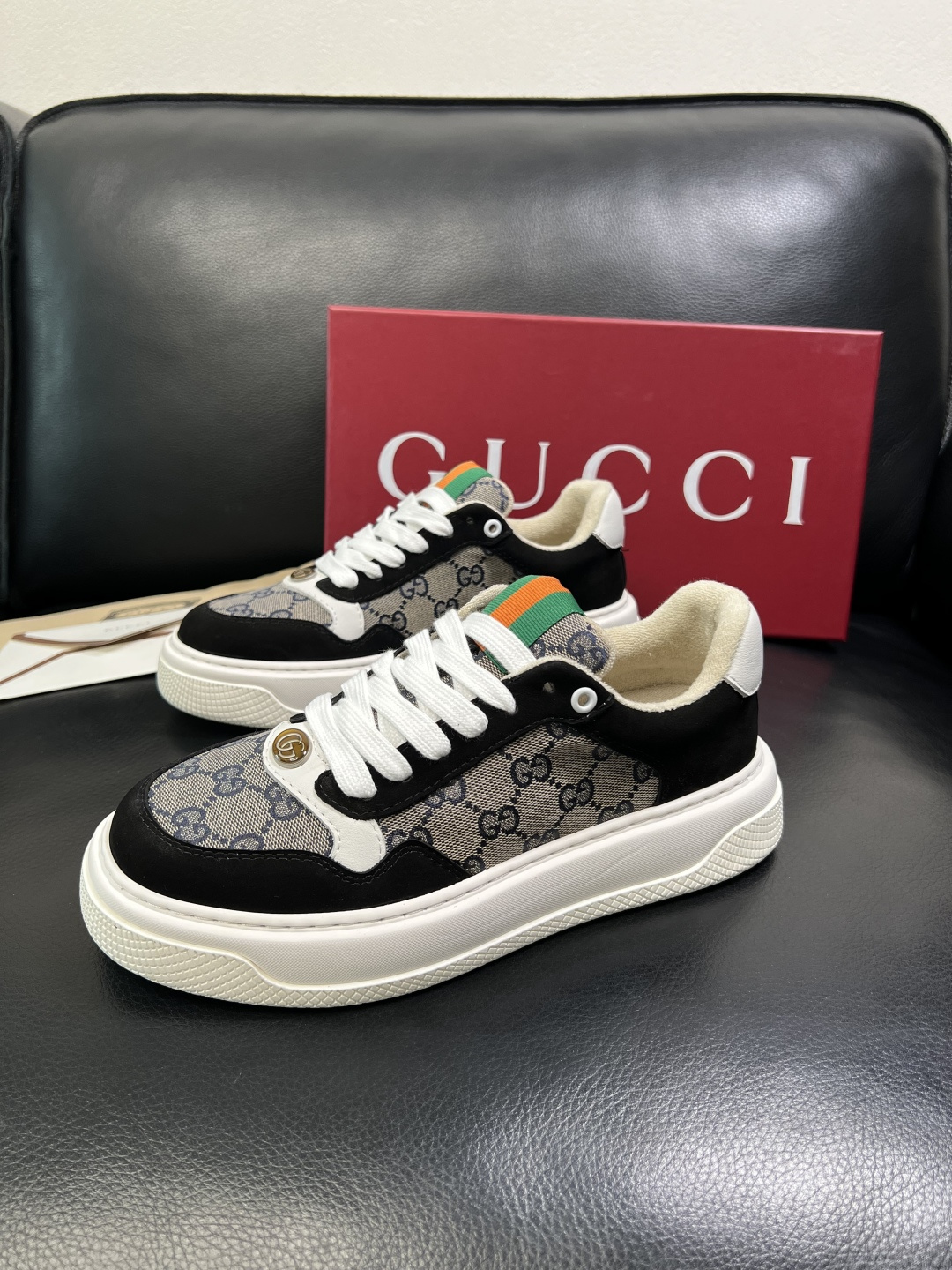 Gucci 高品质 顶级工艺品 古奇 专柜新款原厂配置，意大利进口牛皮面料，进口牛皮内里垫，透气舒适，鞋